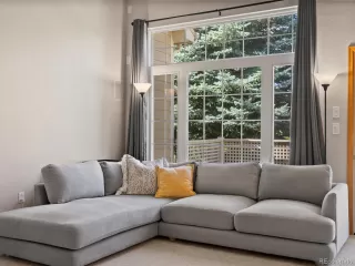 Photo #5: 8703567 Listing