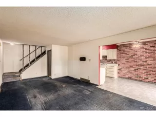 Photo #4: 8704819 Listing