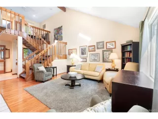 Photo #5: 8707176 Listing 