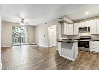 Photo #3: 8709797 Listing