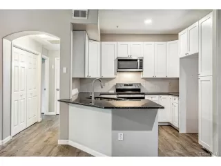 Photo #4: 8709797 Listing