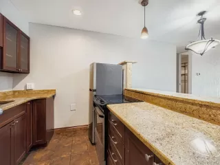 Photo #3: 8713031 Listing