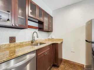 Photo #4: 8713031 Listing