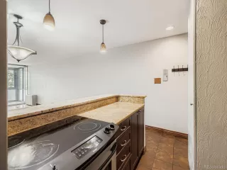 Photo #6: 8713031 Listing