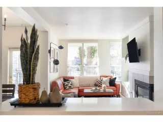 Photo #5: 8714974 Listing