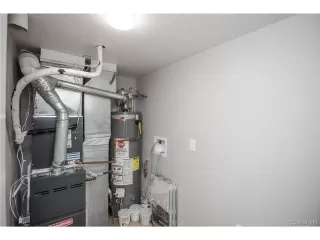 Photo #5: 8715661 Listing 