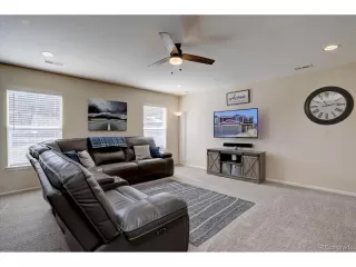 Photo #5: 8719169 Listing