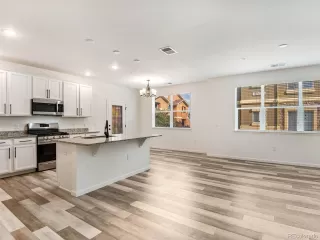 Photo #4: 8719480 Listing