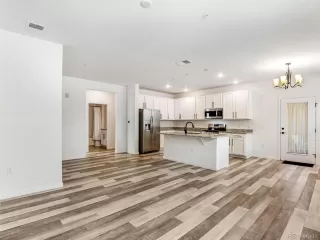 Photo #5: 8719480 Listing