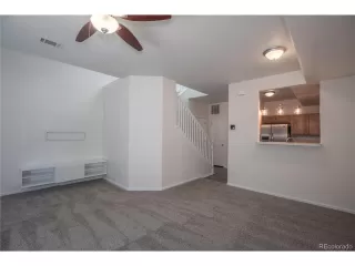 Photo #5: 8721153 Listing 