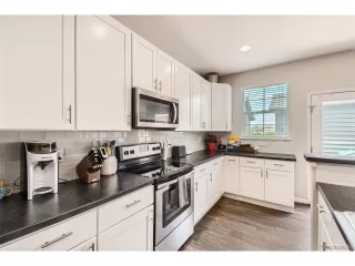 Photo #6: 8724926 Listing 