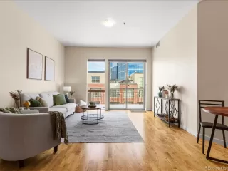 Photo #3: 8727355 Listing 