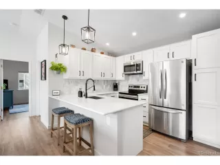 Photo #6: 8727712 Listing