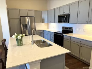 Photo #3: 8728097 Listing 