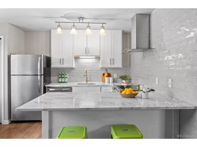 MLS: 8728921 Condo For Sale