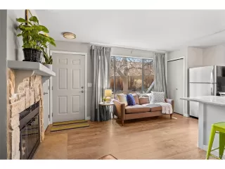 Photo #5: 8728921 Listing 