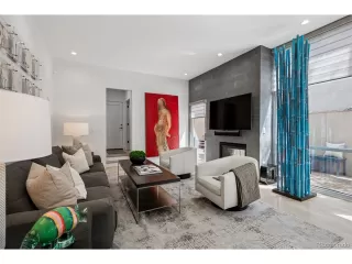 Photo #3: 8729342 Listing