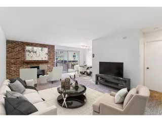 Photo #4: 8729639 Listing 