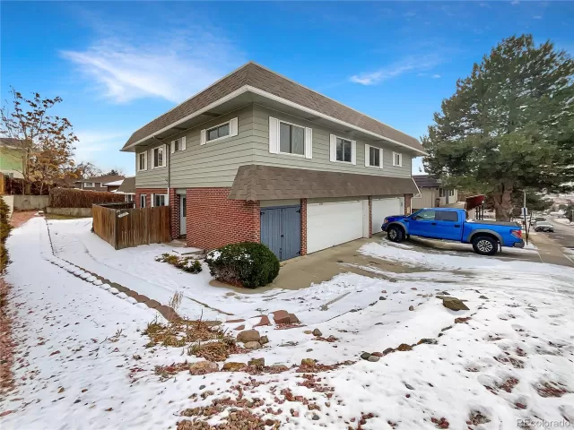 MLS: 8733054 Condo For Sale
