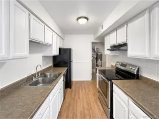 Photo #5: 8733054 Listing
