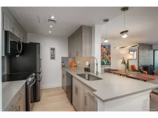 Photo #2: 8736308 Listing