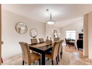 Photo #5: 8738993 Listing