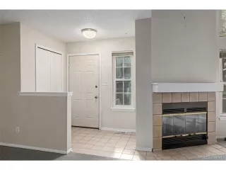 Photo #6: 8742309 Listing