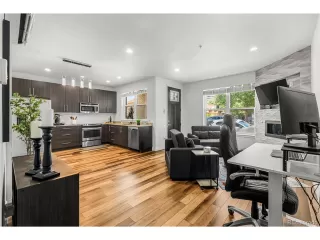 Photo #3: 8742792 Listing