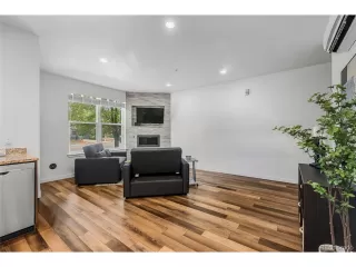 Photo #4: 8742792 Listing