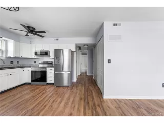 Photo #6: 8743841 Listing