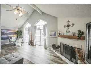 Photo #4: 8744983 Listing