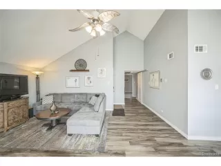 Photo #6: 8744983 Listing