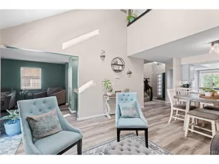 Photo #4: 8751283 Listing