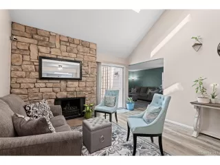 Photo #5: 8751283 Listing