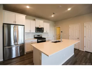 Photo #6: 8752327 Listing 