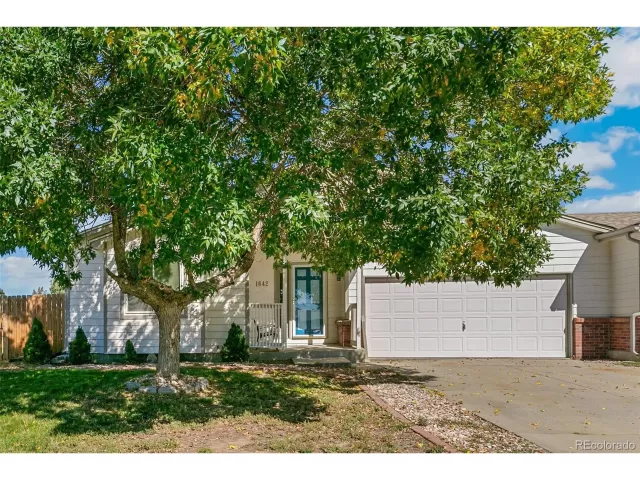 MLS: 8755551 Condo For Sale