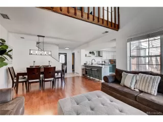 Photo #2: 8755906 Listing