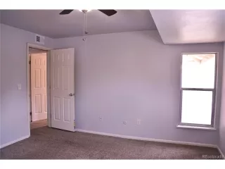 Photo #4: 8756361 Listing