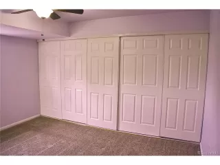 Photo #5: 8756361 Listing