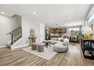 Photo #5: 8756631 Listing 