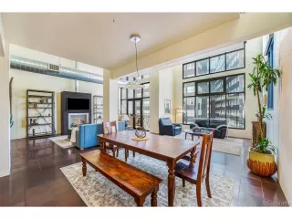 Photo #5: 8756721 Listing