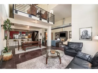 Photo #6: 8756721 Listing