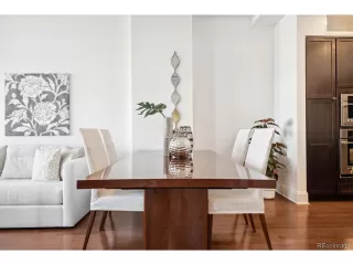 Photo #3: 8757835 Listing