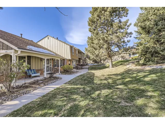 MLS: 8761991 Condo For Sale