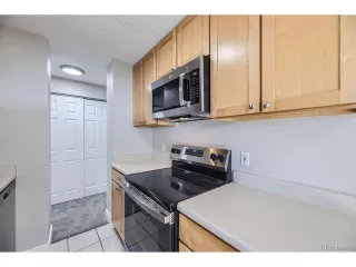 Photo #5: 8763925 Listing