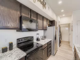 Photo #4: 8764219 Listing