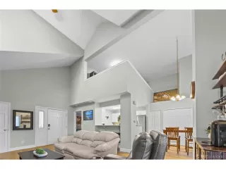 Photo #2: 8765802 Listing