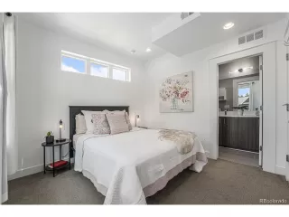 Photo #4: 8766071 Listing 