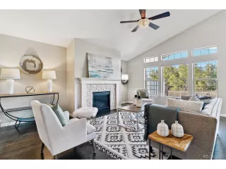 Photo #5: 8770274 Listing