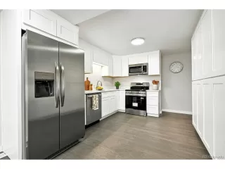 Photo #3: 8774327 Listing